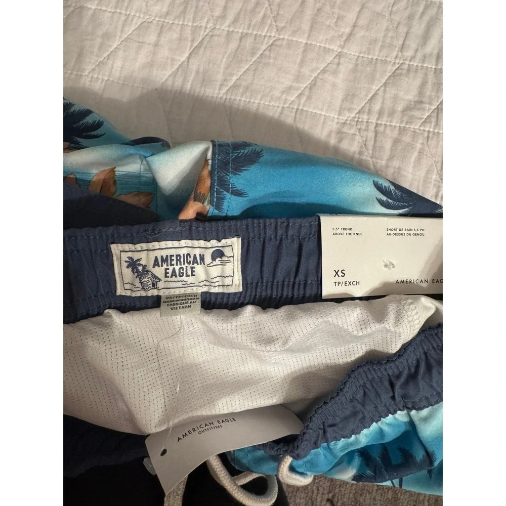American Eagle Men's Swim Trunks New‎ with tags size xs swim shorts